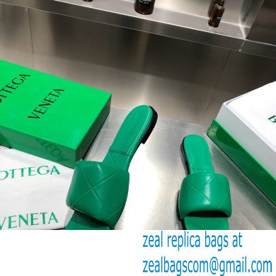 Bottega Veneta Square Sole Quilted The Rubber Lido Flat Slides Sandals Green 2021 - Click Image to Close