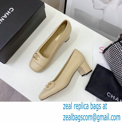 Chanel Heel 5cm CC Logo Pumps Beige Runway 2021