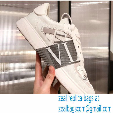 Valentino Low-top Calfskin VL7N Sneakers with Bands 06 2021