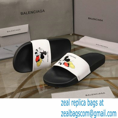 Balenciaga Logo Piscine Pool Slides Sandals 02 2021