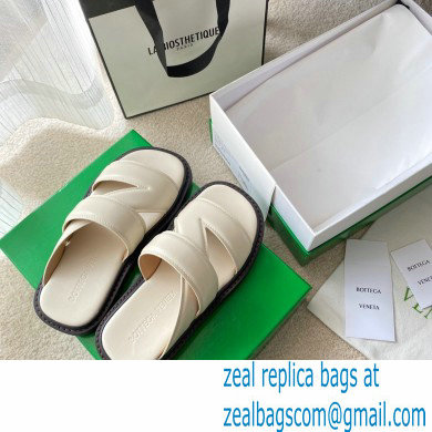 Bottega Veneta THE BAND Calf Leather Slip-on Sandals Creamy 2021