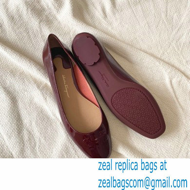 Ferragamo Heel 1cm Gancini Ballet Flats Burgundy