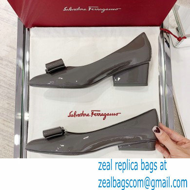 Ferragamo Heel 2cm Viva Ballet Flats Patent Leather Gray