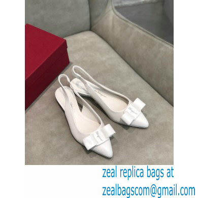 Ferragamo Heel 2cm Viva Slingbacks White - Click Image to Close