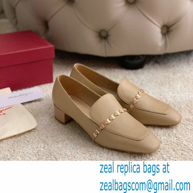 Ferragamo Heel 3cm Tilos Chain Leather Loafers/Pumps Beige