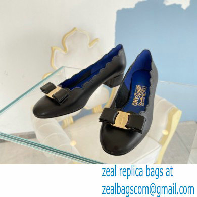 Ferragamo Heel 3cm Vara Bow Court Shoe Scalloped Black - Click Image to Close