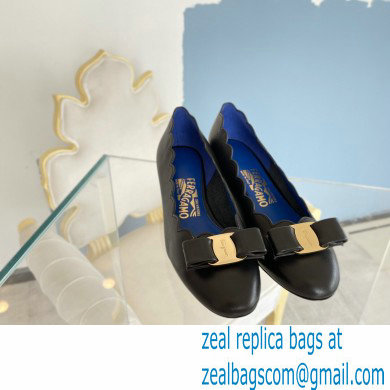 Ferragamo Heel 3cm Vara Bow Court Shoe Scalloped Black - Click Image to Close