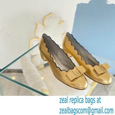 Ferragamo Heel 3cm Vara Bow Court Shoe Scalloped Gold