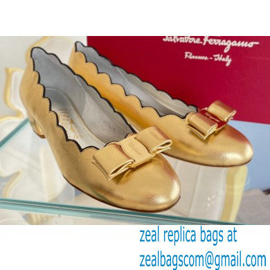 Ferragamo Heel 3cm Vara Bow Court Shoe Scalloped Gold