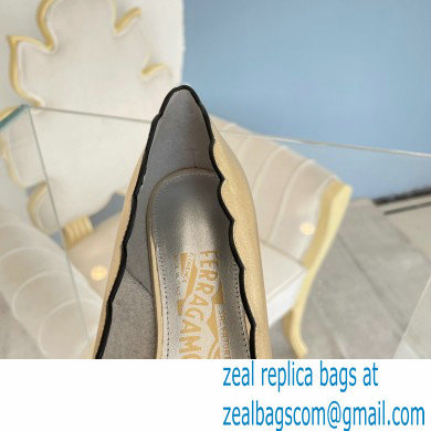 Ferragamo Heel 3cm Vara Bow Court Shoe Scalloped Gold