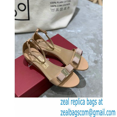 Ferragamo Heel 4.5cm Vara Bow Sandals with Strap Patent Leather Nude