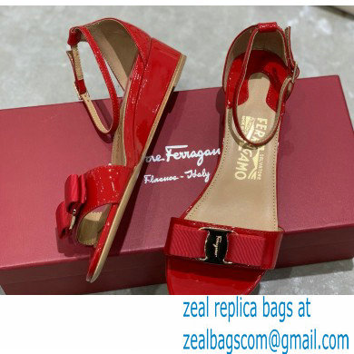 Ferragamo Heel 4.5cm Vara Bow Sandals with Strap Patent Leather Red - Click Image to Close