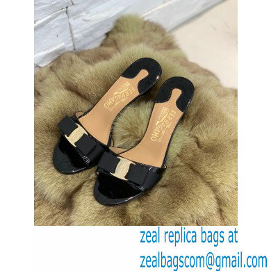 Ferragamo Heel 6cm Vara Bow Mules Patent Leather Black - Click Image to Close