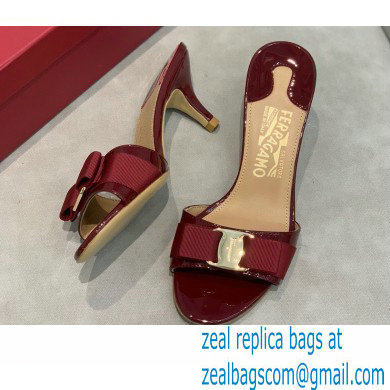 Ferragamo Heel 6cm Vara Bow Mules Patent Leather Burgundy - Click Image to Close