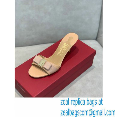 Ferragamo Heel 6cm Vara Bow Mules Patent Leather Nude