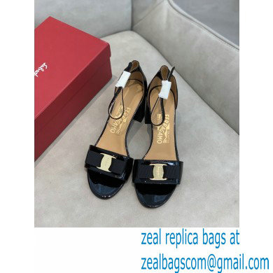 Ferragamo Heel 6cm Vara Bow Sandals with Strap Patent Leather Black - Click Image to Close