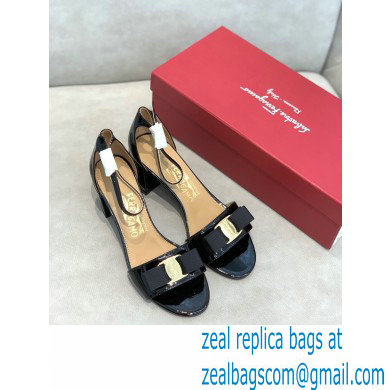 Ferragamo Heel 6cm Vara Bow Sandals with Strap Patent Leather Black