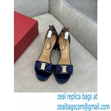 Ferragamo Heel 6cm Vara Bow Sandals with Strap Patent Leather Blue - Click Image to Close