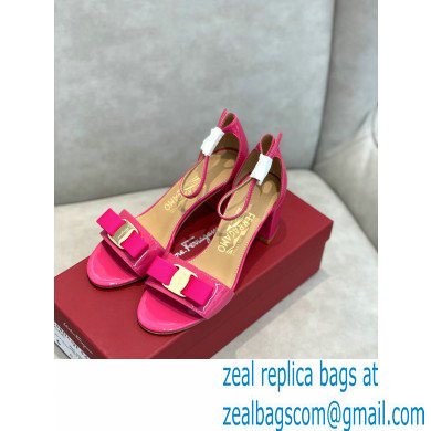 Ferragamo Heel 6cm Vara Bow Sandals with Strap Patent Leather Fuchsia
