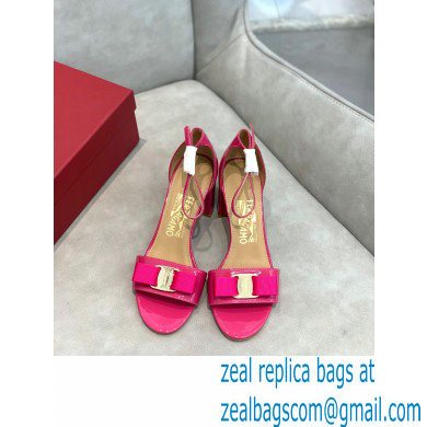 Ferragamo Heel 6cm Vara Bow Sandals with Strap Patent Leather Fuchsia