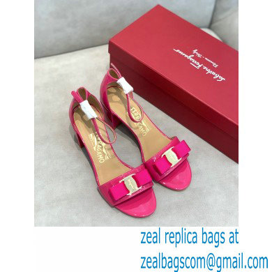 Ferragamo Heel 6cm Vara Bow Sandals with Strap Patent Leather Fuchsia