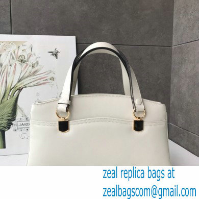 Gucci Arli Large Top Handle Bag 550130 White