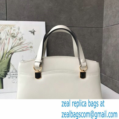 Gucci Arli Large Top Handle Bag 550130 White - Click Image to Close