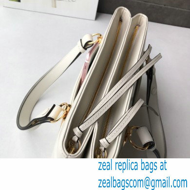 Gucci Arli Large Top Handle Bag 550130 White - Click Image to Close