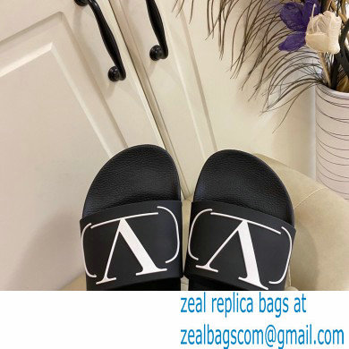 Valentino Rubber Slide Sandals 01 2021