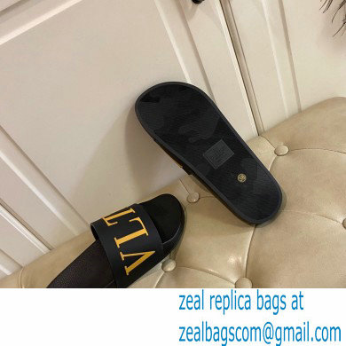 Valentino Rubber Slide Sandals 03 2021