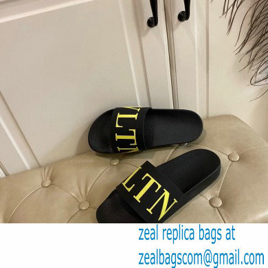 Valentino Rubber Slide Sandals 05 2021 - Click Image to Close