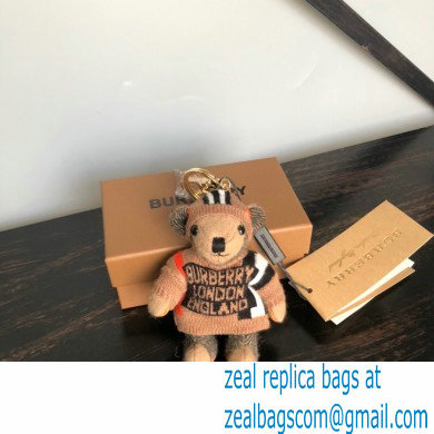 Burberry Thomas Bear Charm 09