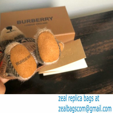Burberry Thomas Bear Charm 09