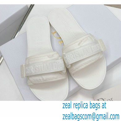 Dior Technical Fabric Dio(r)evolution Slides 09 2021 - Click Image to Close