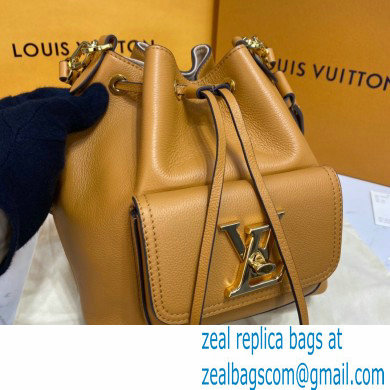 Louis Vuitton Grained Calf Leather Lockme Bucket Bag M57689 Arizona Beige 2021 - Click Image to Close