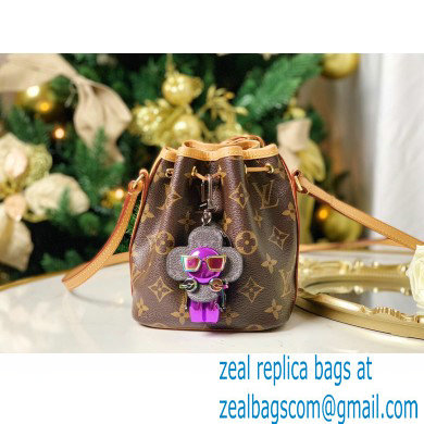 Louis Vuitton Vivienne Bag Charm and Key Holder 07