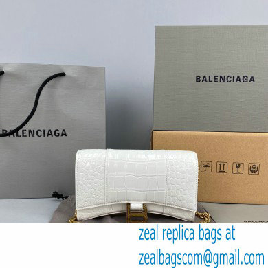 Balenciaga Cowhide B Metal buckle Chain bag in White Bb014