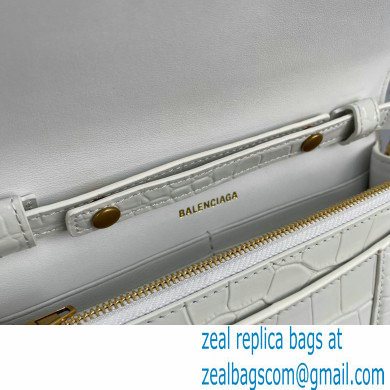 Balenciaga Cowhide B Metal buckle Chain bag in White Bb014