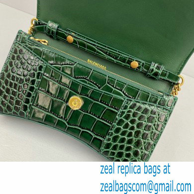 Balenciaga Cowhide Crocodile embossed Chain bag in Green Bb018