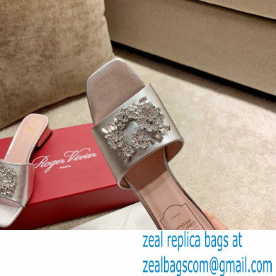 roger vivier heel 2.5cm Bouquet Strass Buckle Mules in satin silver