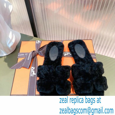 Hermes Shearling Woolskin Oran Sandals Black 2021 - Click Image to Close