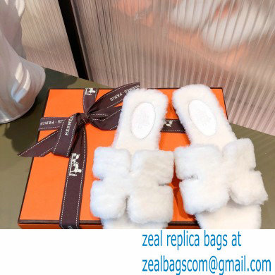 Hermes Shearling Woolskin Oran Sandals White 2021 - Click Image to Close