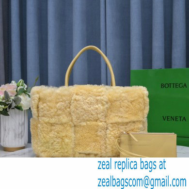 Bottega Veneta Intrecciato Shearling Arco Tote Bag Apricot 2021 - Click Image to Close