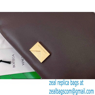 Bottega Veneta Mount Medium Leather Envelope Bag Coffee 2021