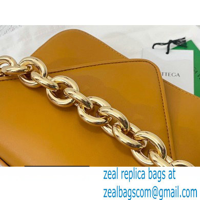 Bottega Veneta Mount Small Leather Envelope Bag Cob 2021