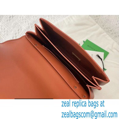 Bottega Veneta Mount Small Leather Envelope Bag Maple 2021