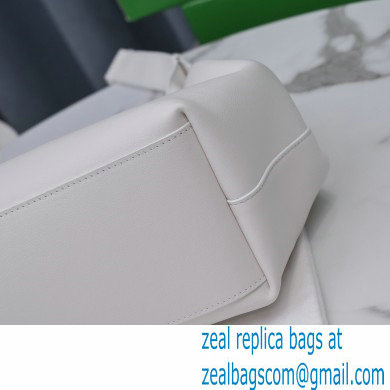 Bottega Veneta Point Leather Top Handle Medium Bag White 2021 - Click Image to Close