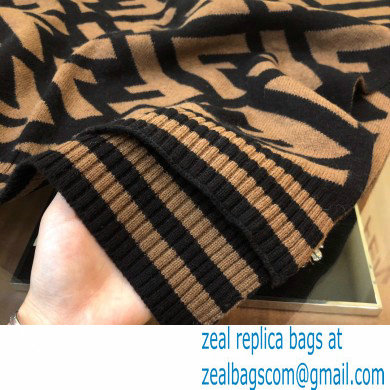 Fendi Poncho F01 2021