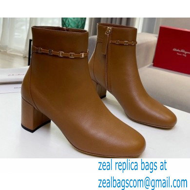 Ferragamo Heel 5.5cm Leather Vara Chain Ankle Boots Brown 2021 - Click Image to Close