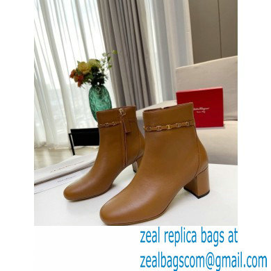 Ferragamo Heel 5.5cm Leather Vara Chain Ankle Boots Brown 2021